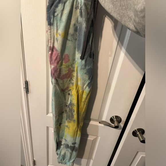 NIKE SWEATPANTS - Picture 2 of 5